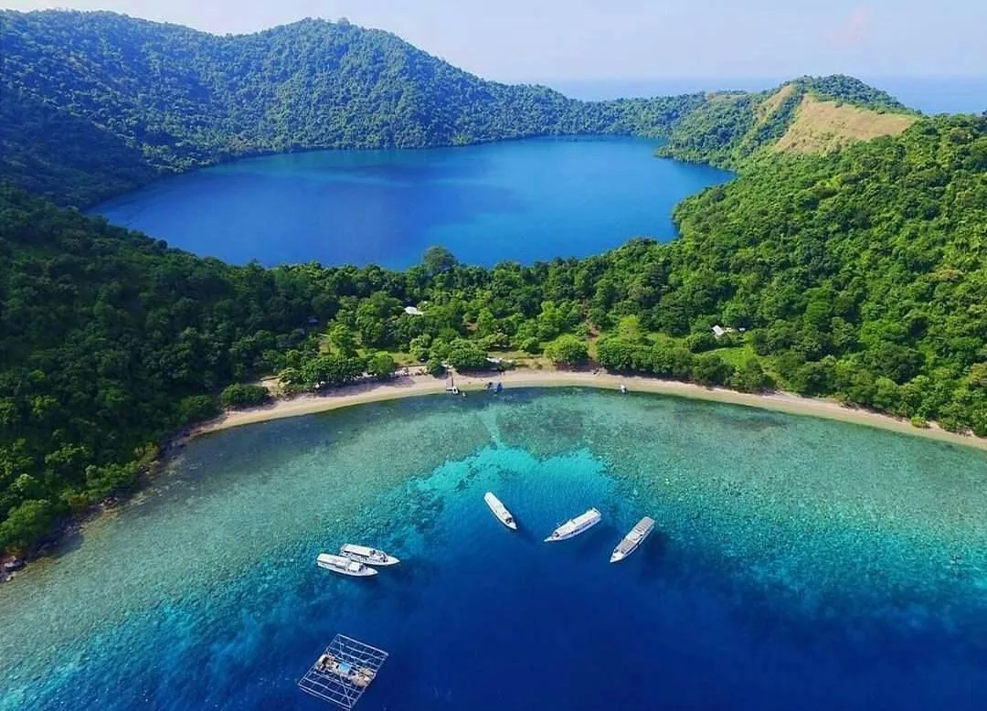 Satonda Island crater lake